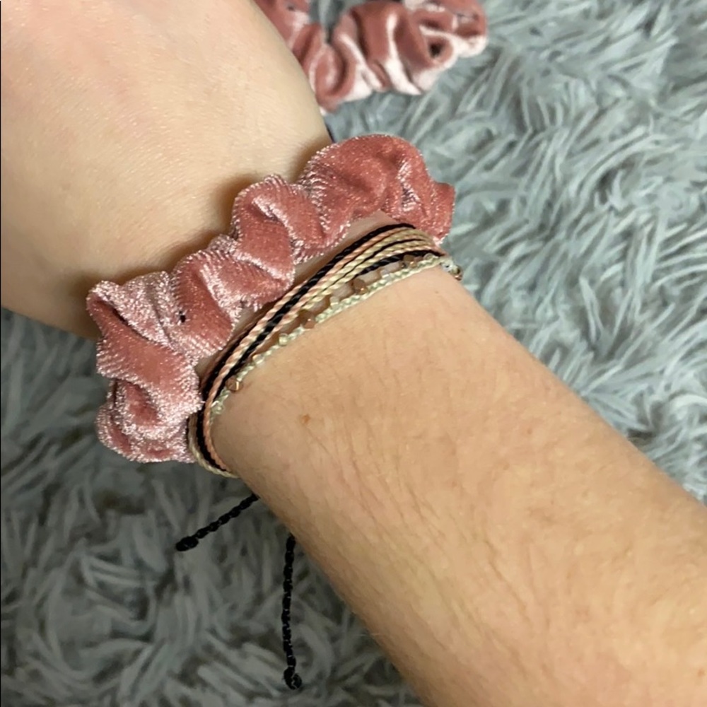 Scrunchie bundle - Picture 2 of 3